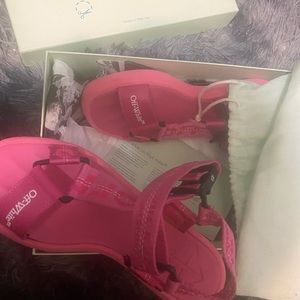 Authentic off-white sandals size 38